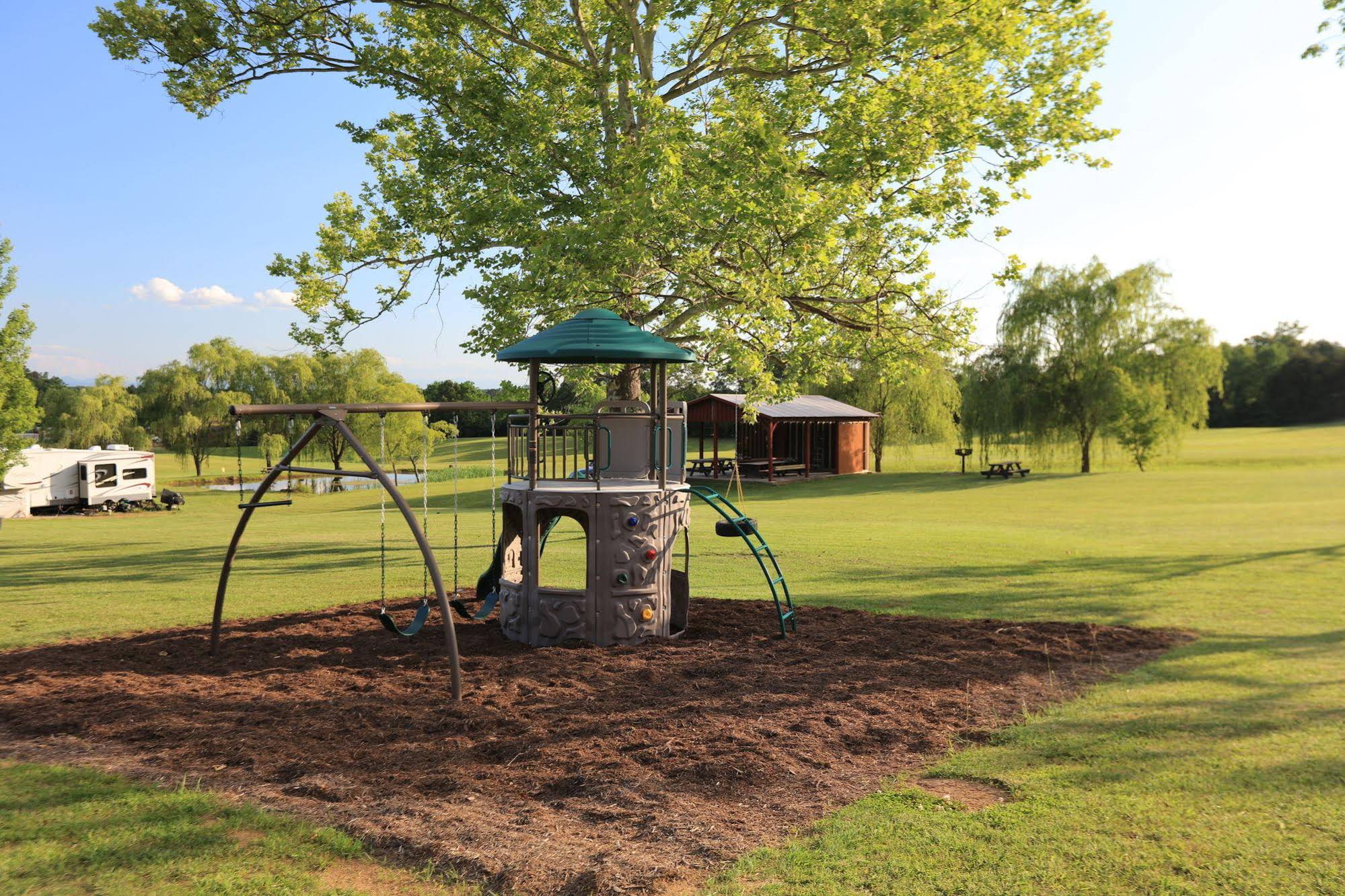 Baileyton RV Park & Cabins – A Cruise Inn Park