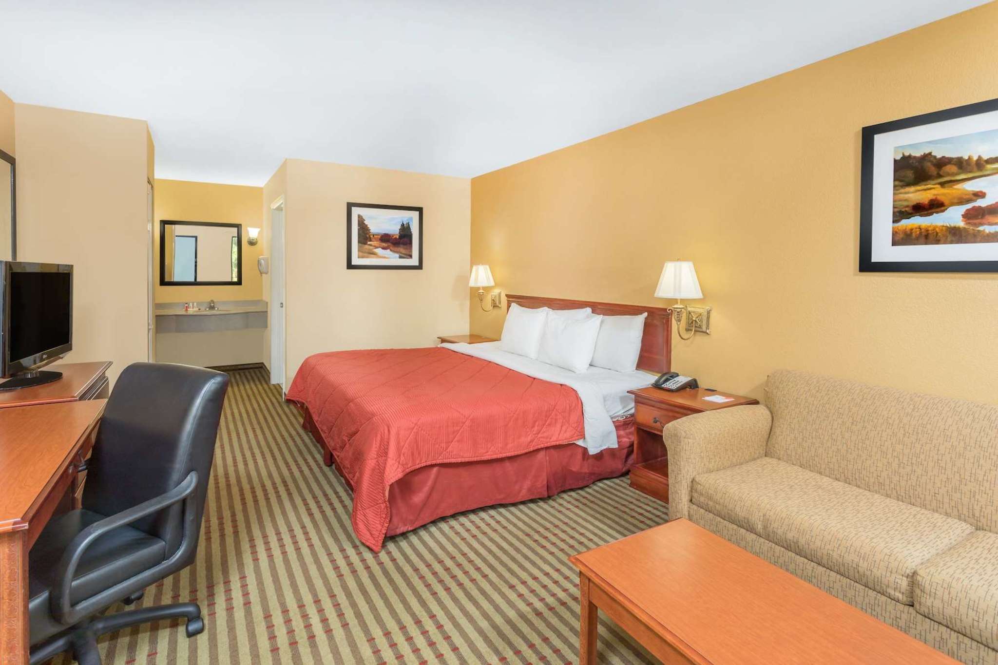 Howard Johnson by Wyndham Chattanooga Lookout Mountain