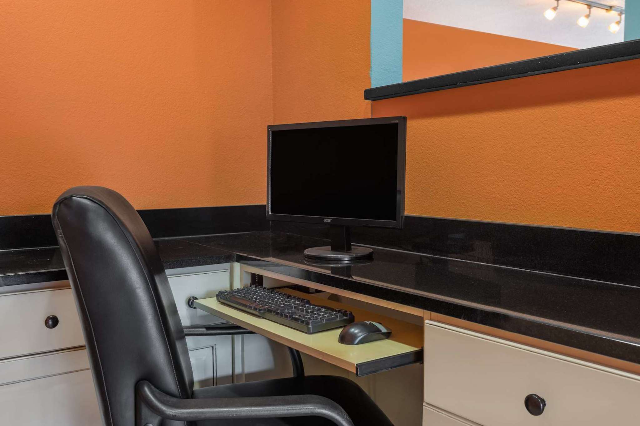 Howard Johnson by Wyndham Chattanooga Lookout Mountain