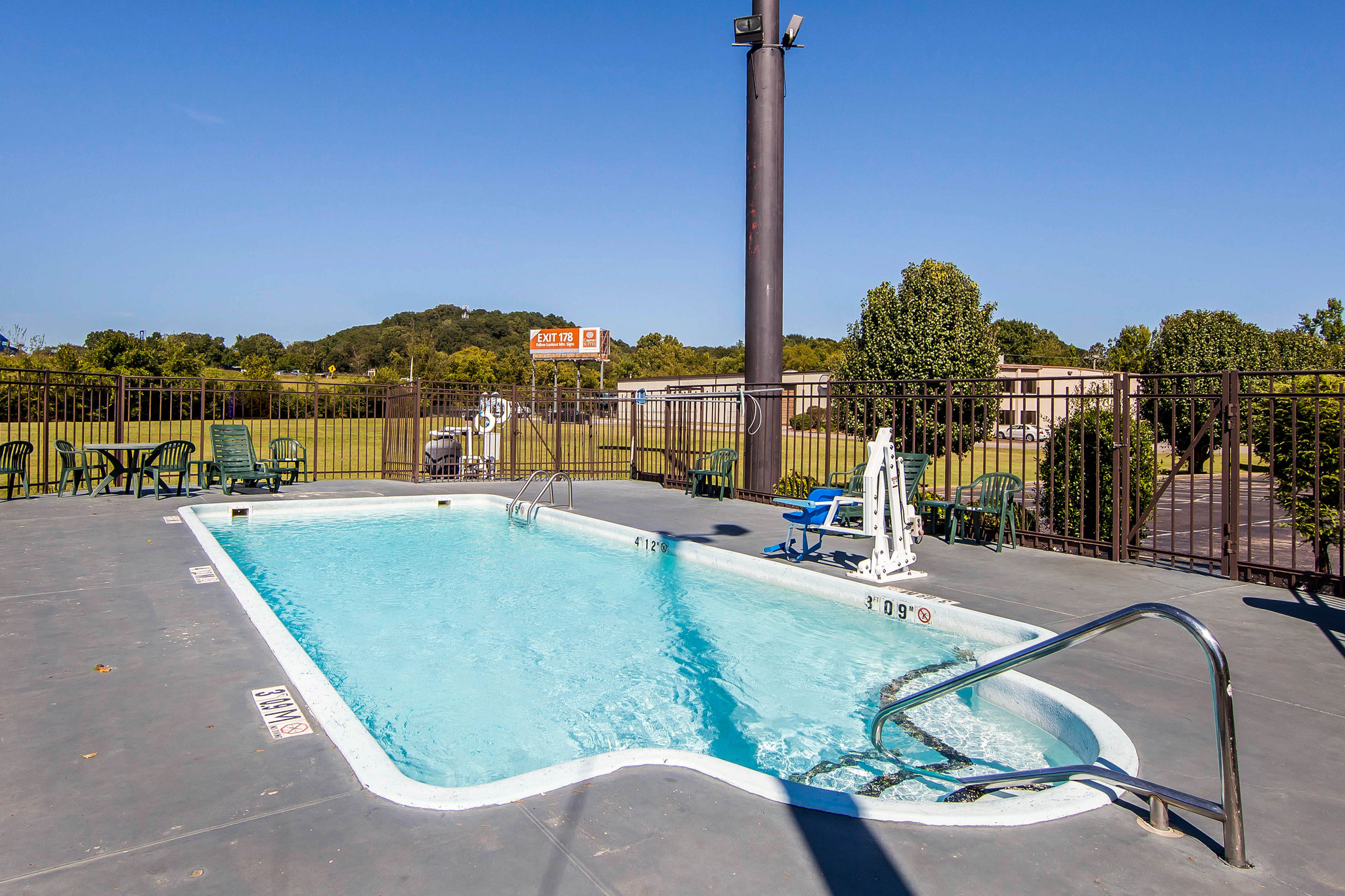 Howard Johnson by Wyndham Chattanooga Lookout Mountain