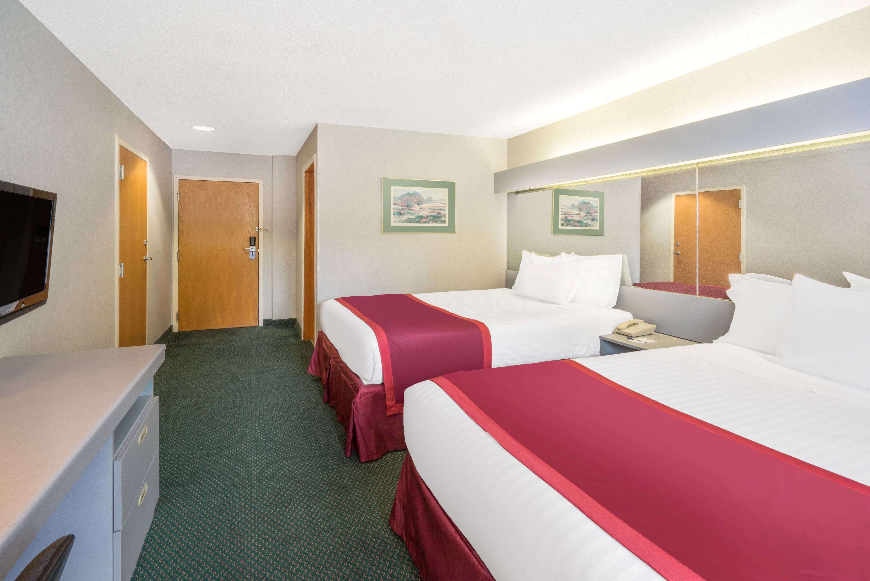 Microtel Inn & Suites by Wyndham Chattanooga/Near Hamilton P