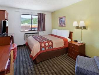 Super 8 by Wyndham Chattanooga Lookout Mountain TN