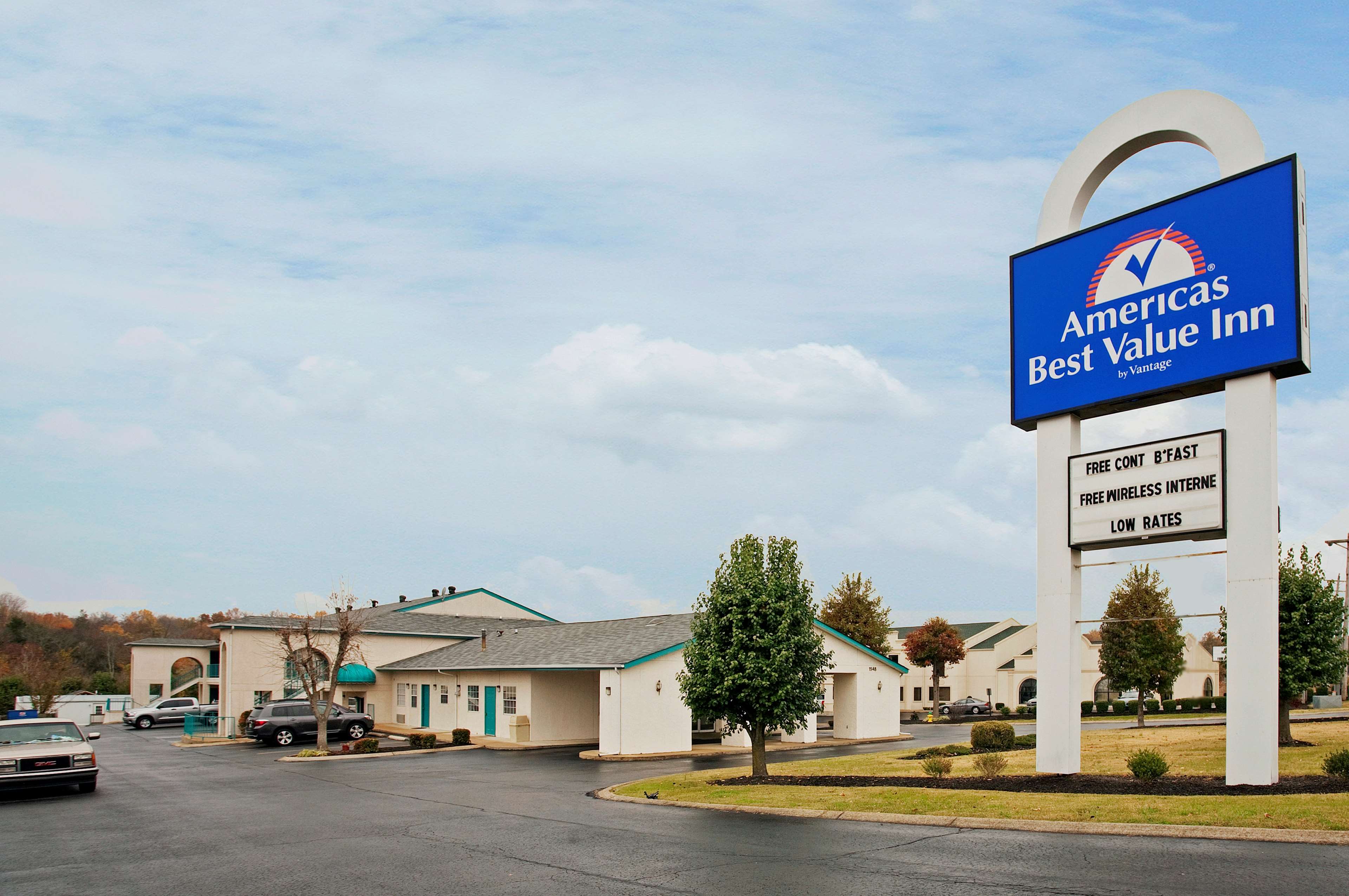 Red Roof Inn Columbia, TN