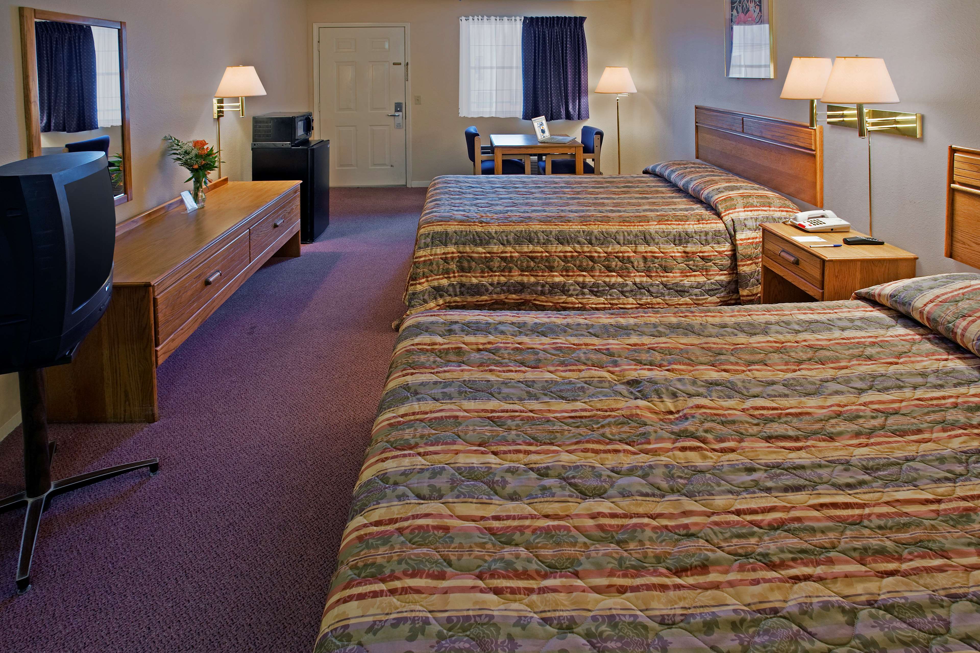 Red Roof Inn Columbia, TN