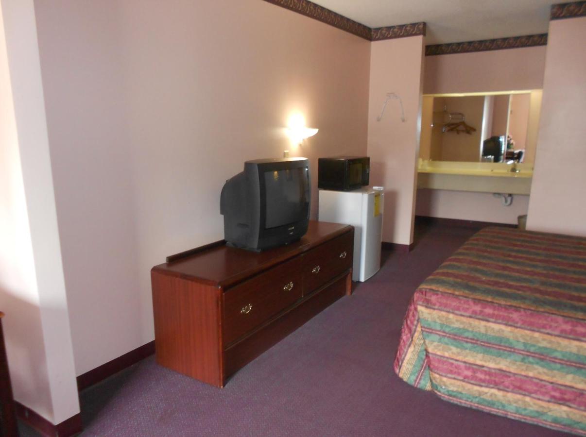 Executive Inn and Suites Covington