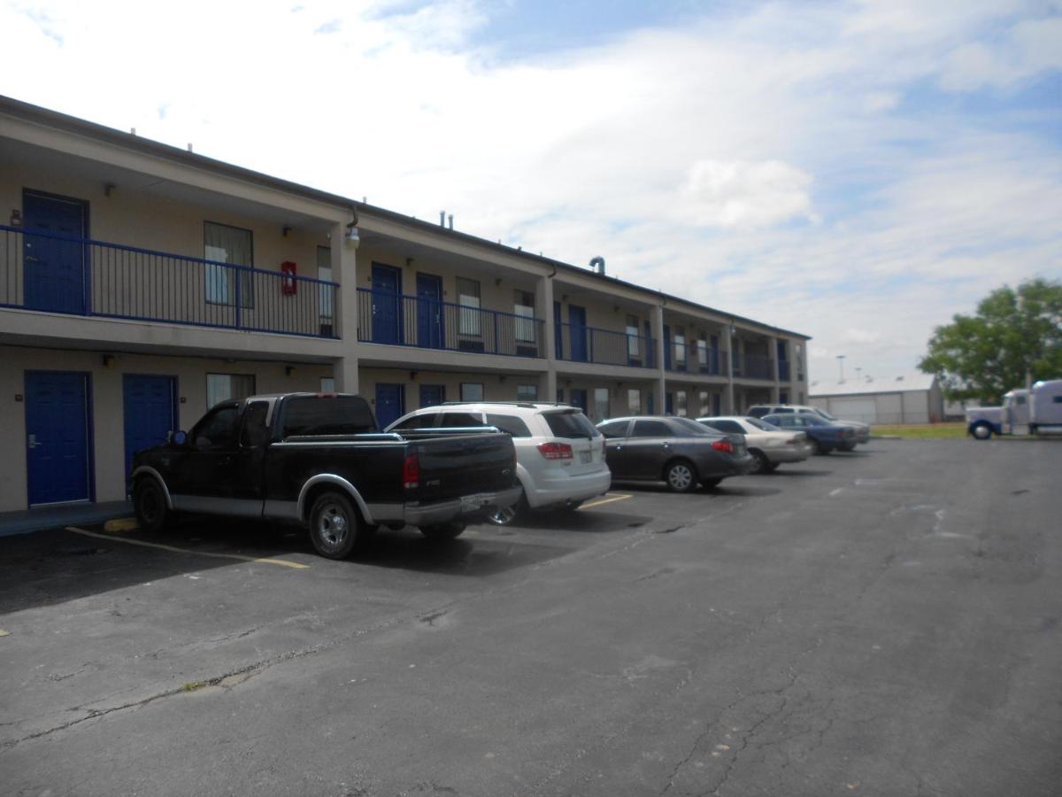 Executive Inn and Suites Covington