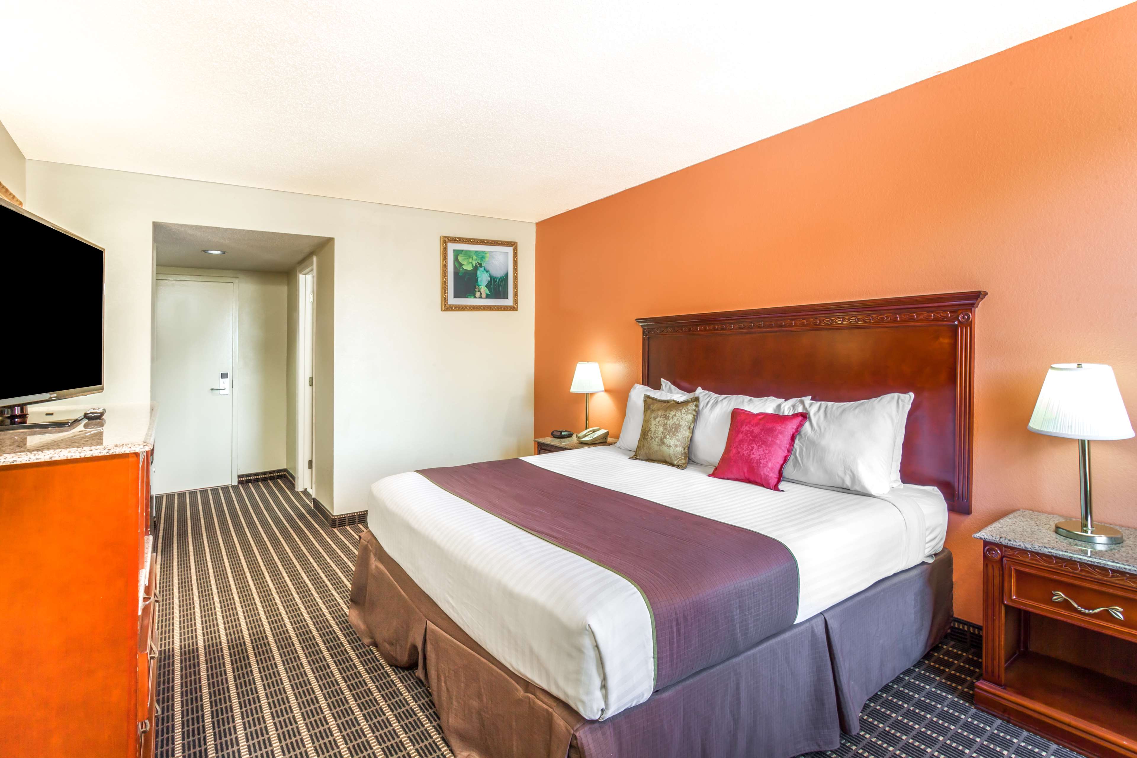 Super 8 by Wyndham Dandridge