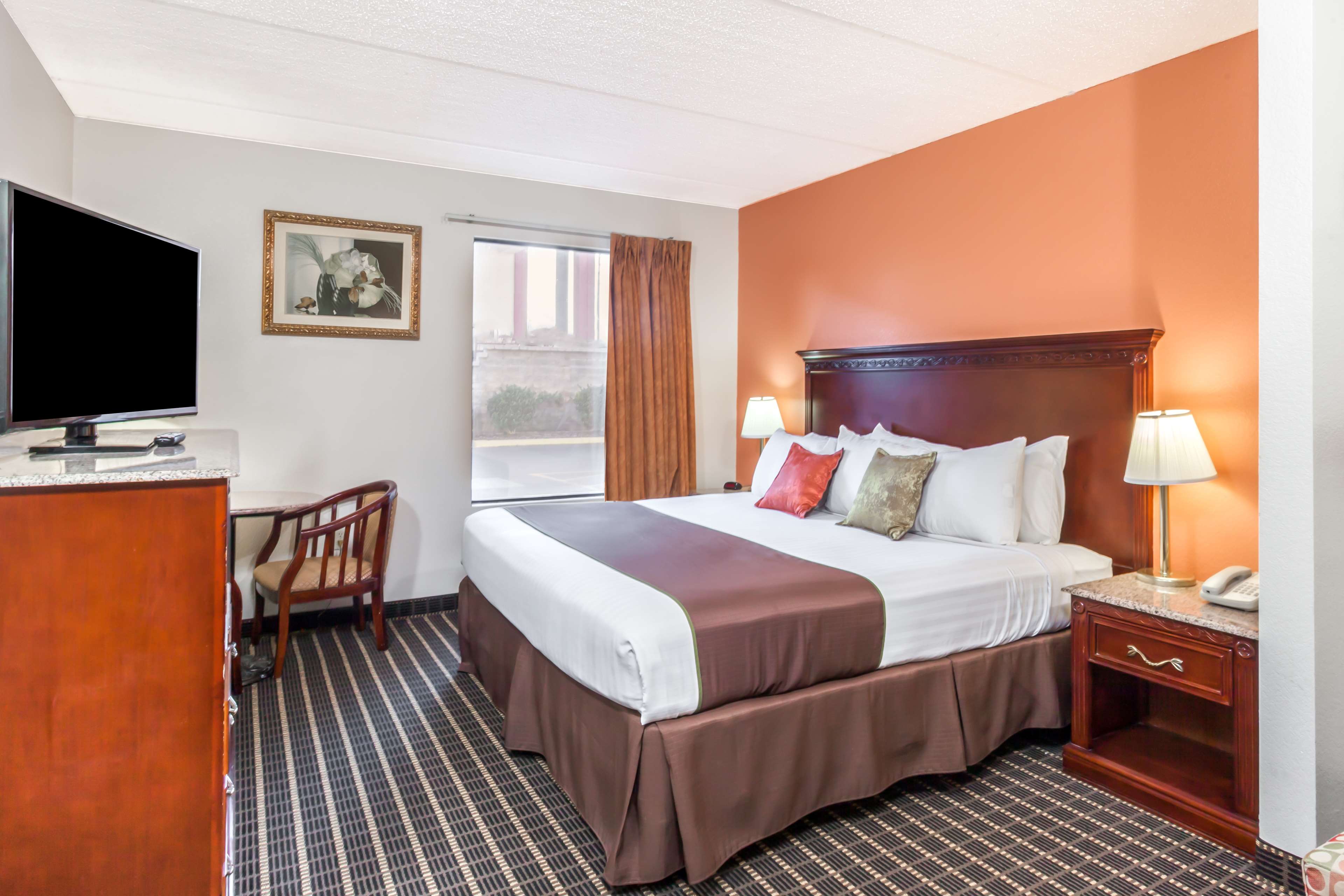 Super 8 by Wyndham Dandridge