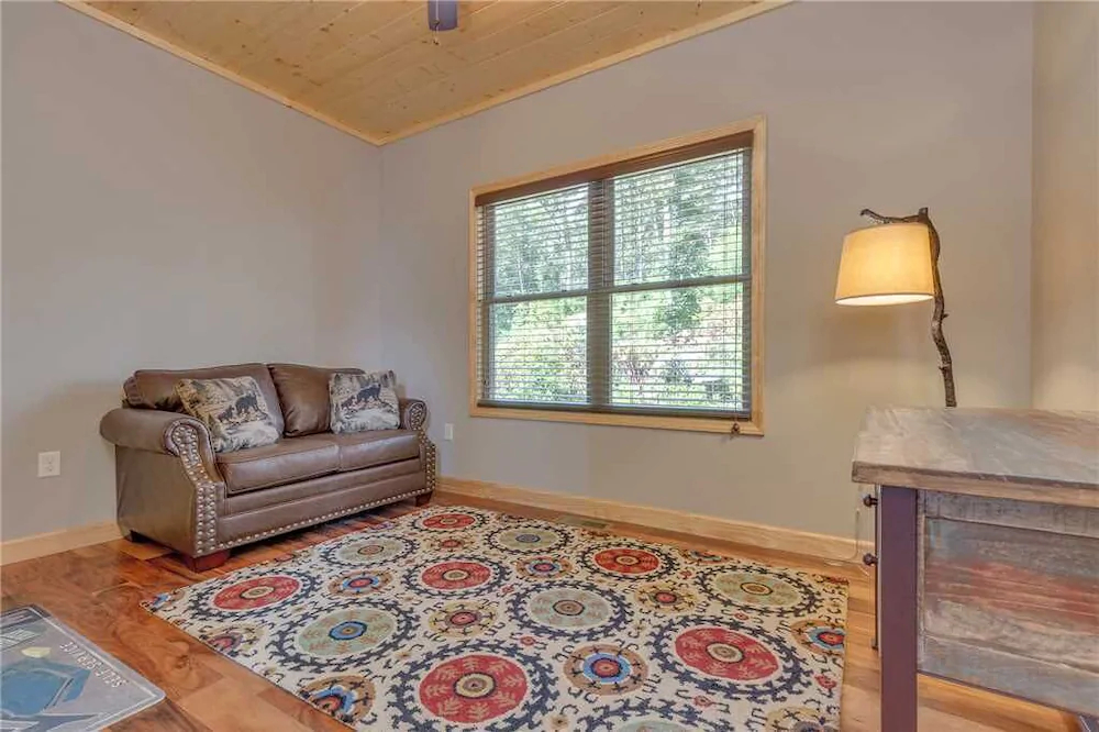 Eagles View Cabin