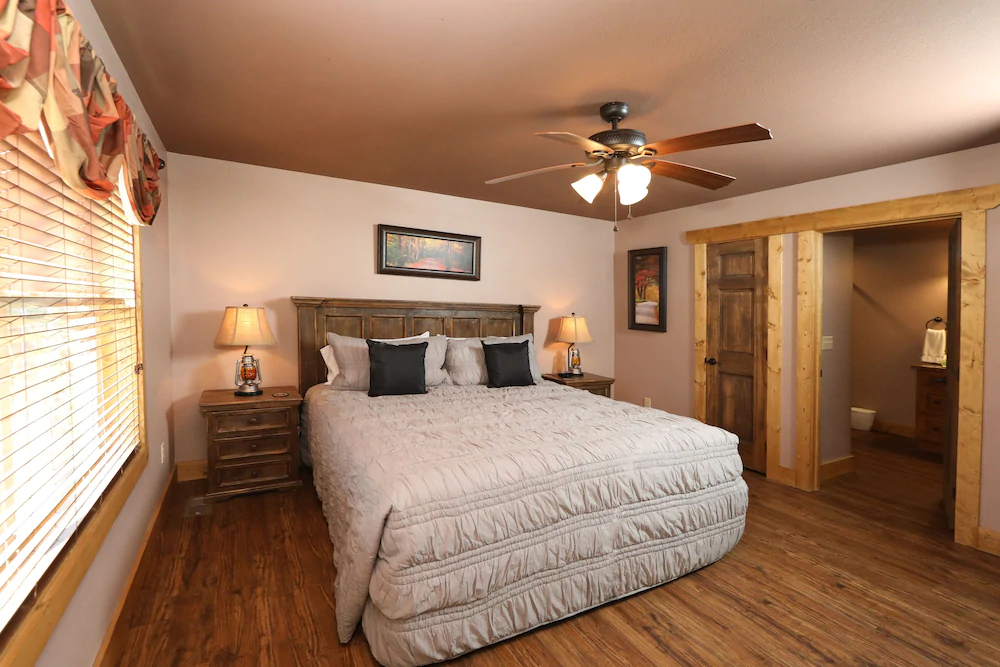 Hilltop Haven Chalet