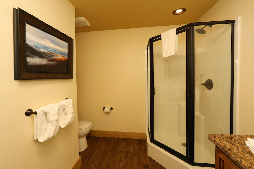 Hilltop Haven Chalet