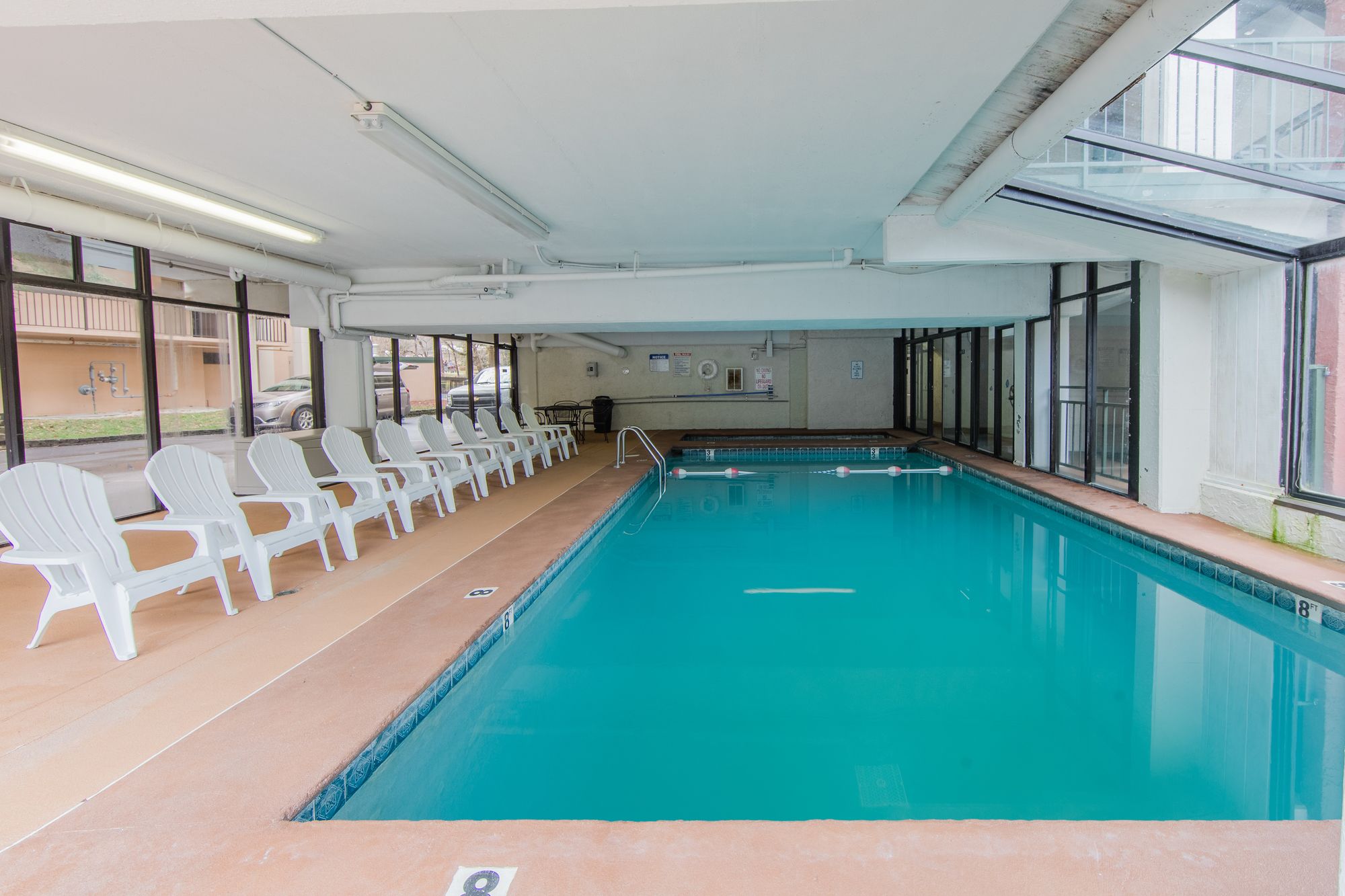 Oak Square Condominiums