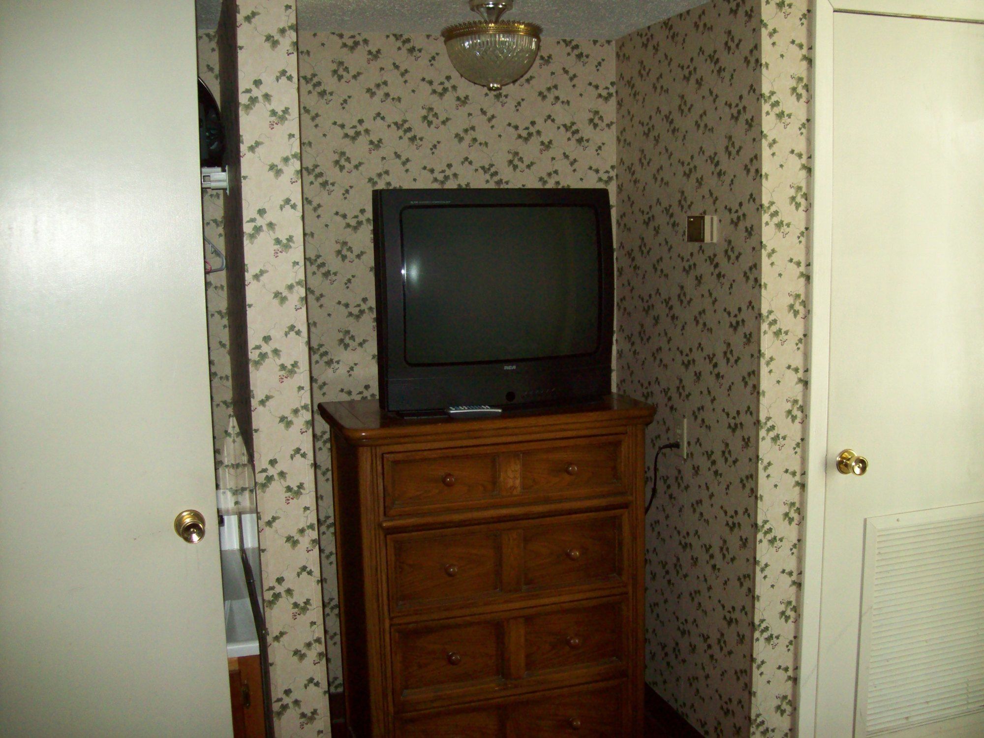 Oak Square Condominiums