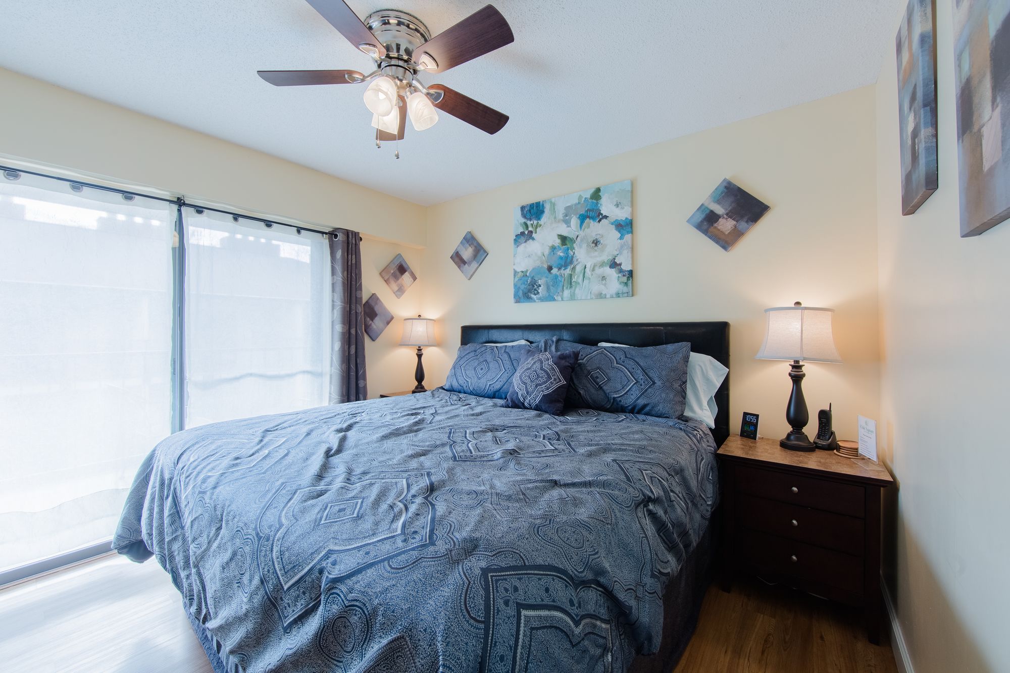 Oak Square Condominiums