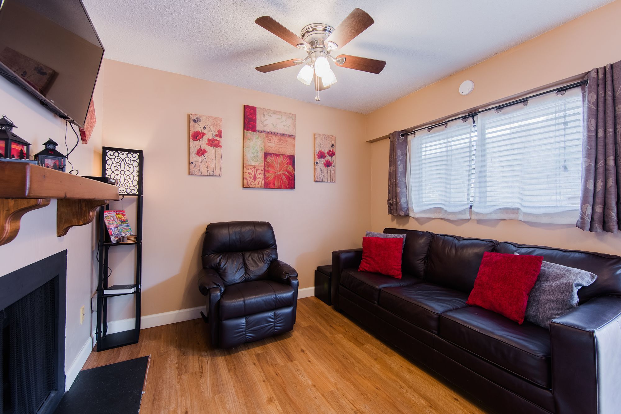 Oak Square Condominiums