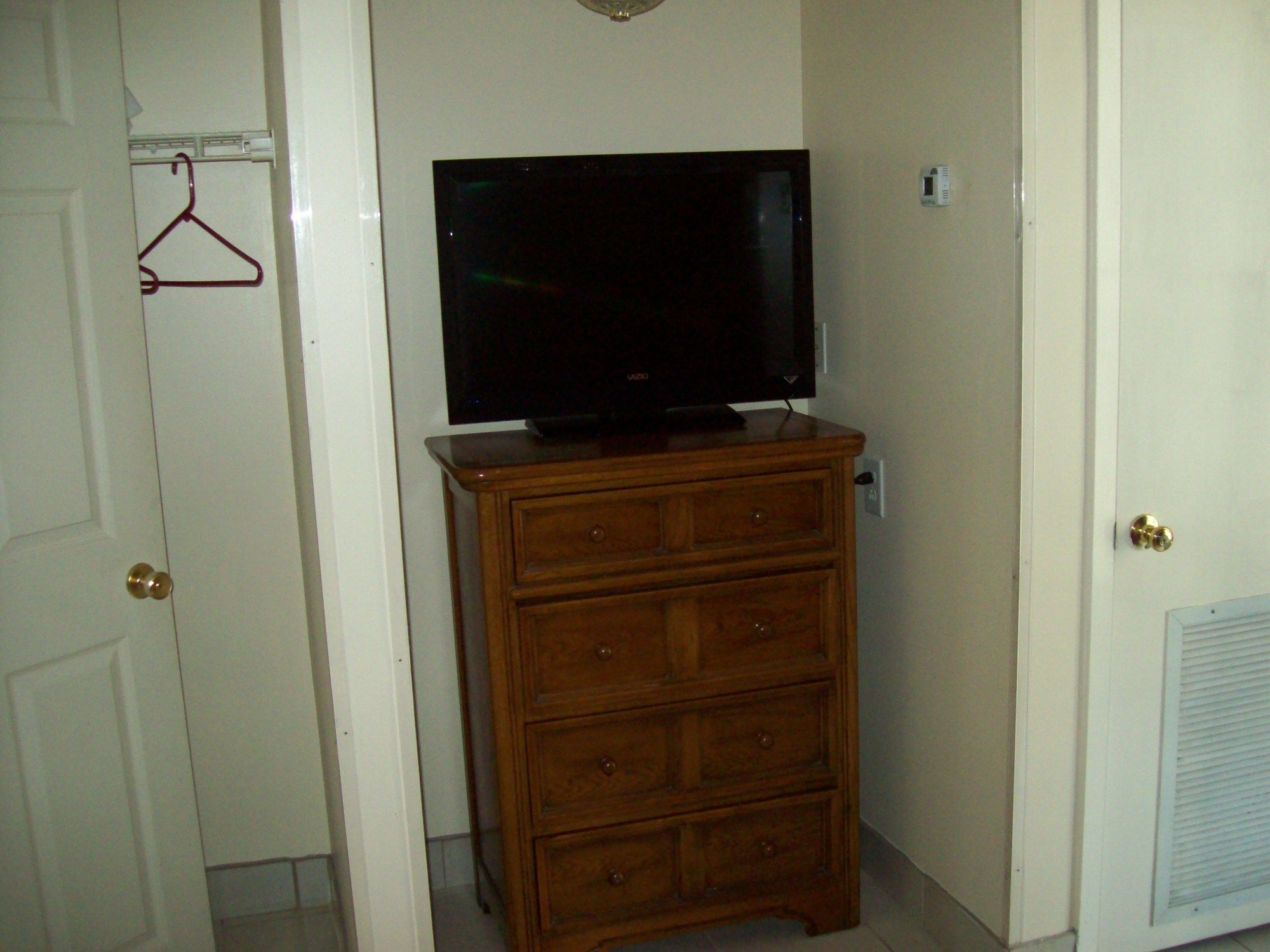 Oak Square Condominiums