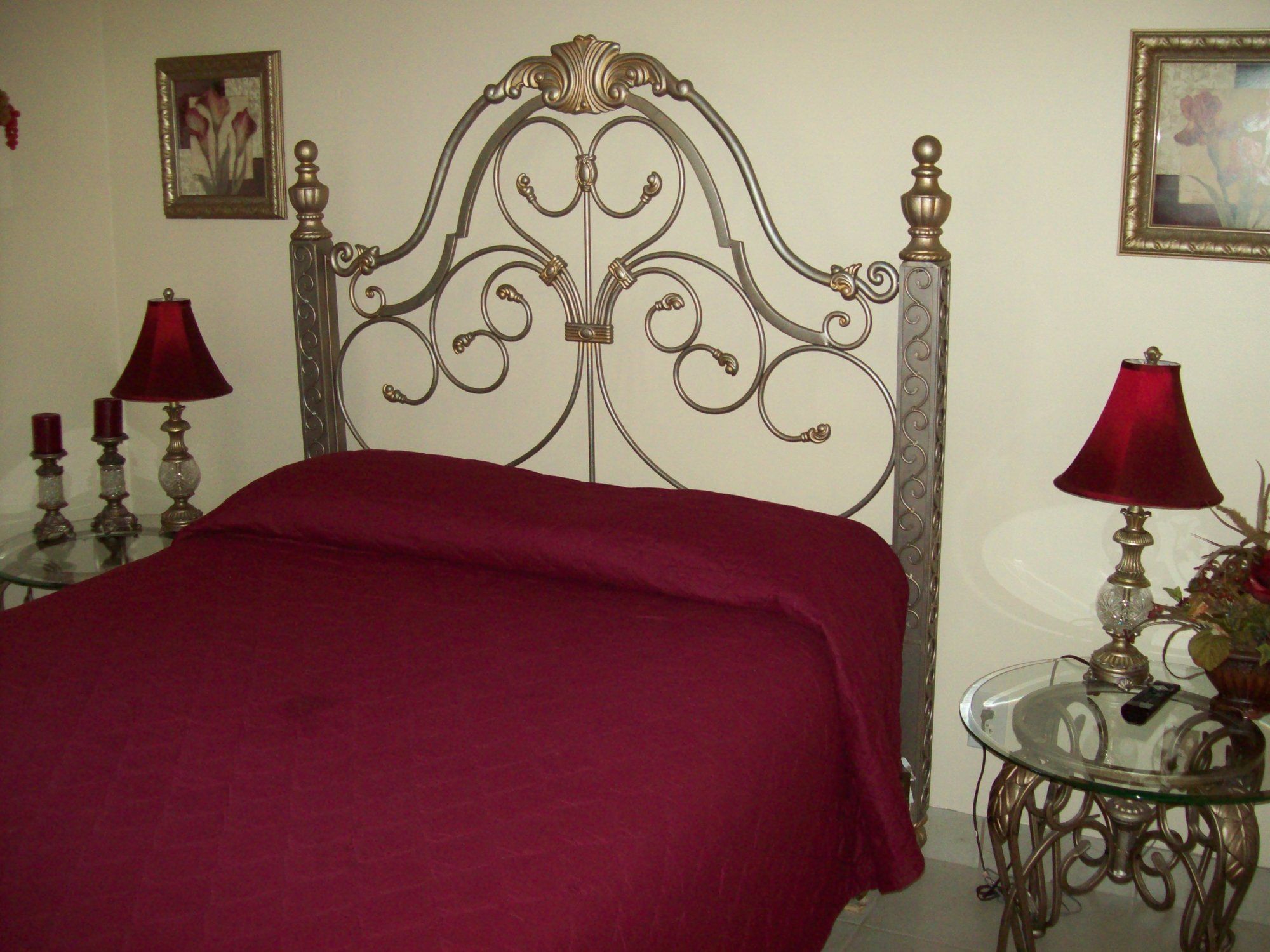 Oak Square Condominiums