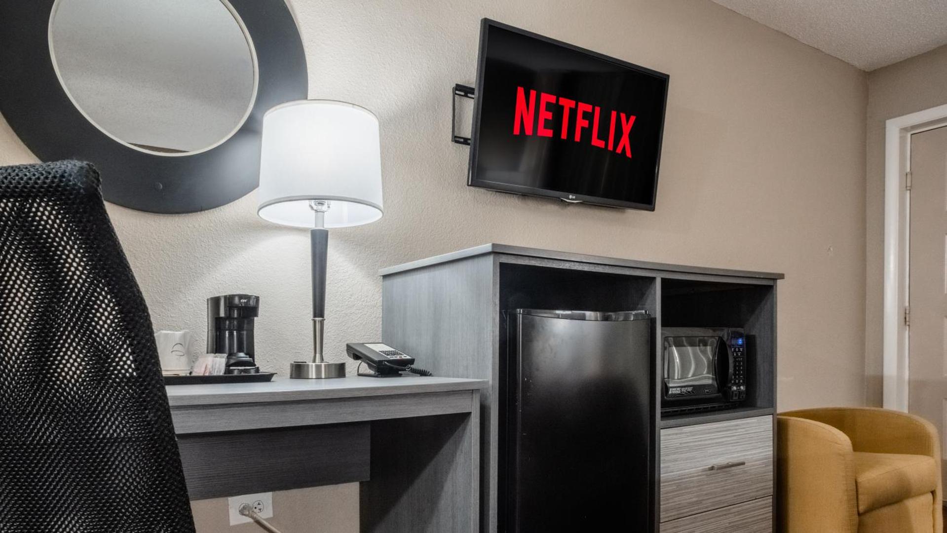 Super 8 by Wyndham Downtown Gatlinburg at Convention Center