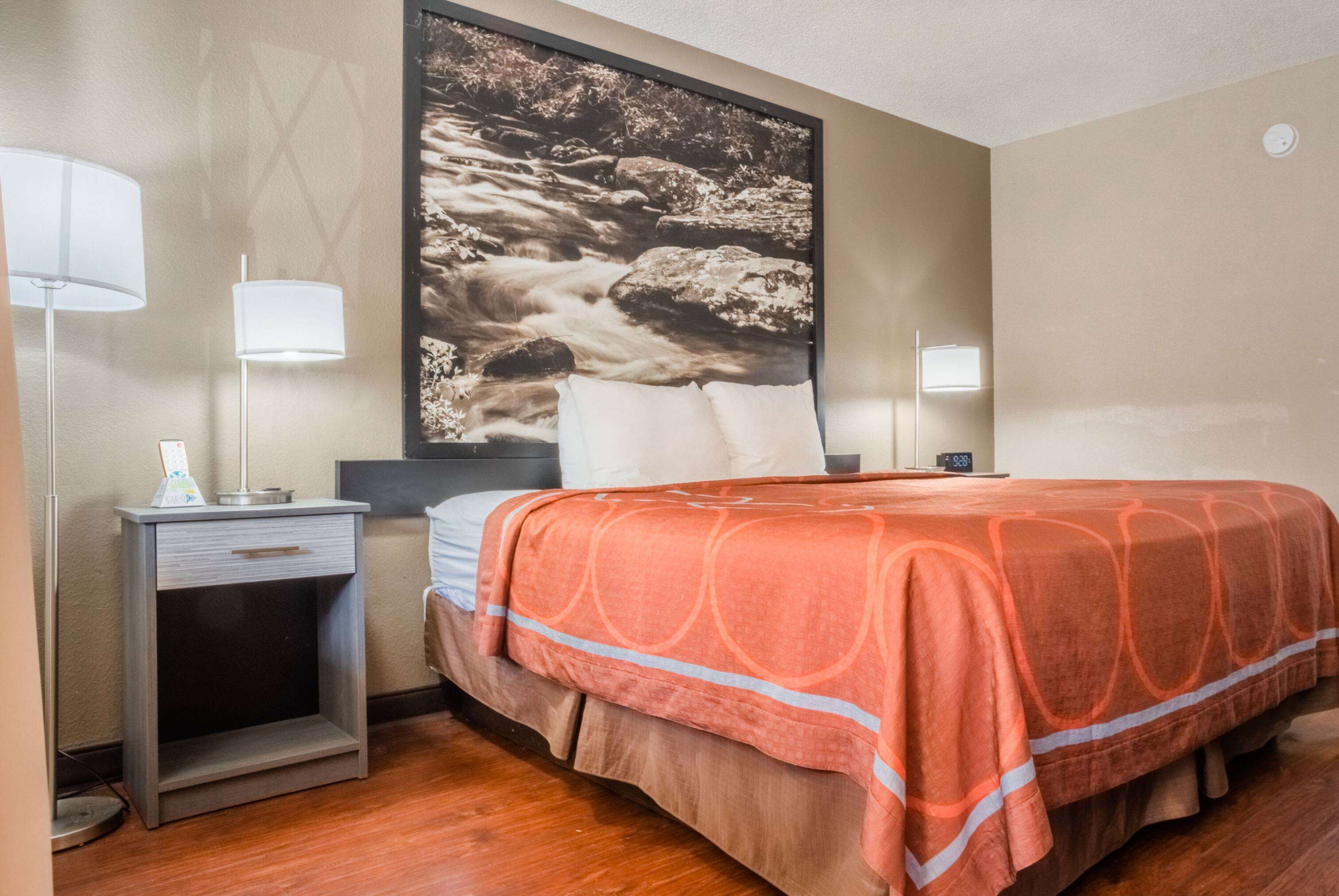 Super 8 by Wyndham Downtown Gatlinburg at Convention Center