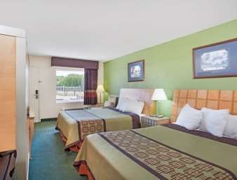 Days Inn by Wyndham Greeneville