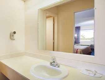 Days Inn by Wyndham Greeneville