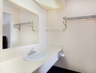 Days Inn by Wyndham Greeneville