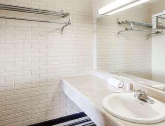 Days Inn by Wyndham Jackson