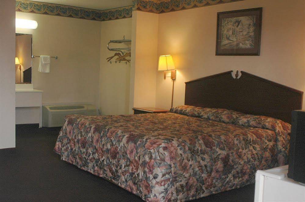 Executive Inn and Suites Jacks
