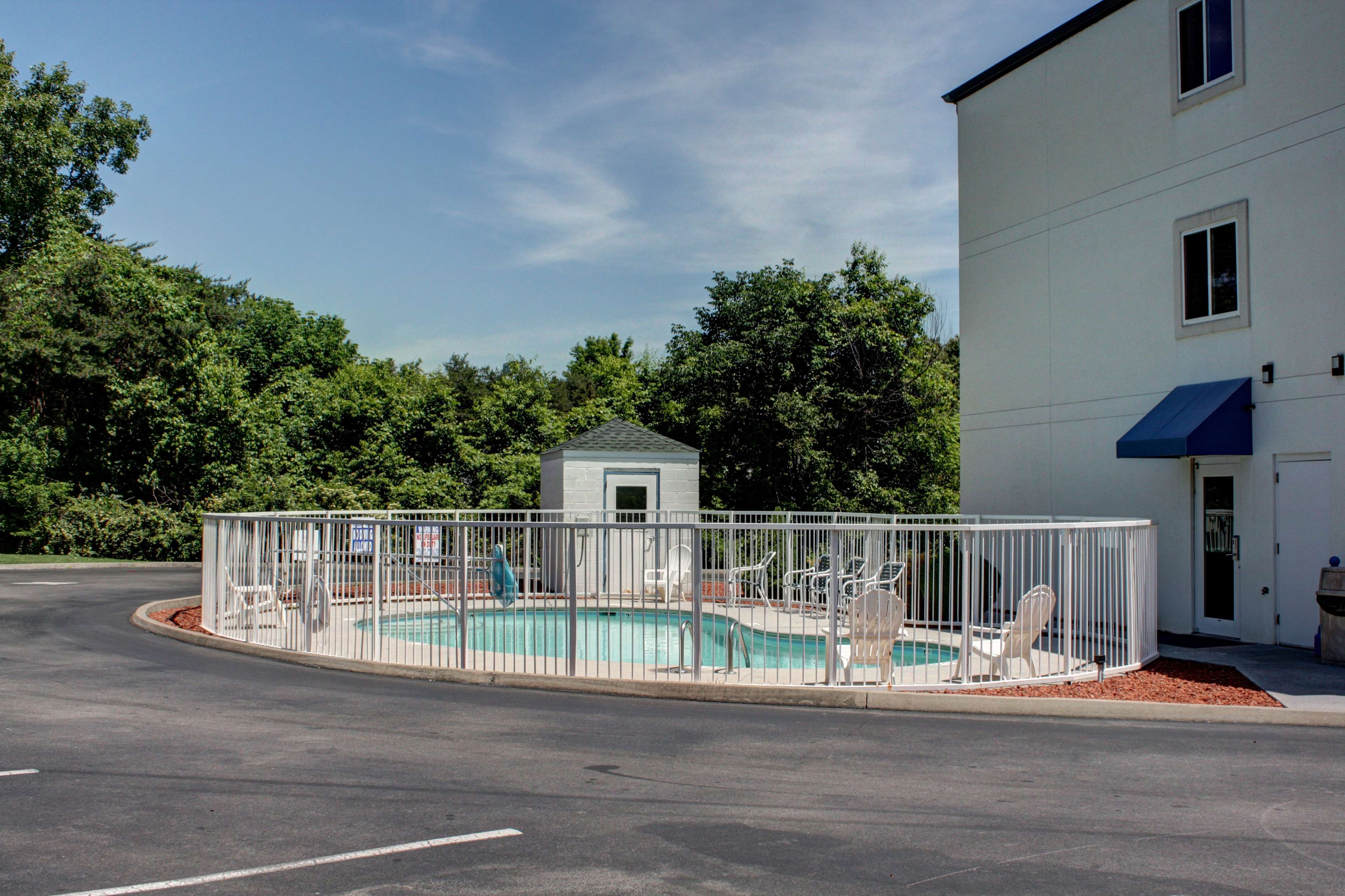 Americas Best Value Inn Knoxville East
