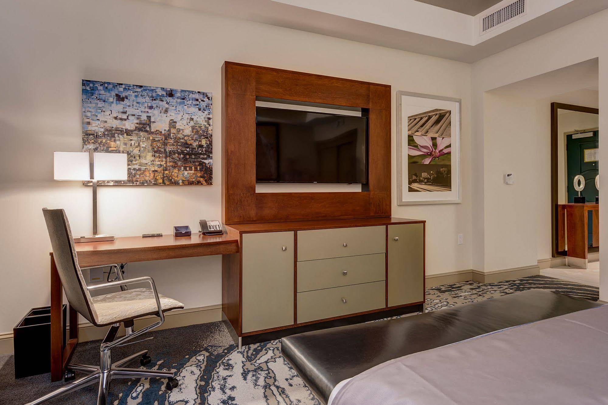 The Tennessean Personal Luxury Hotel