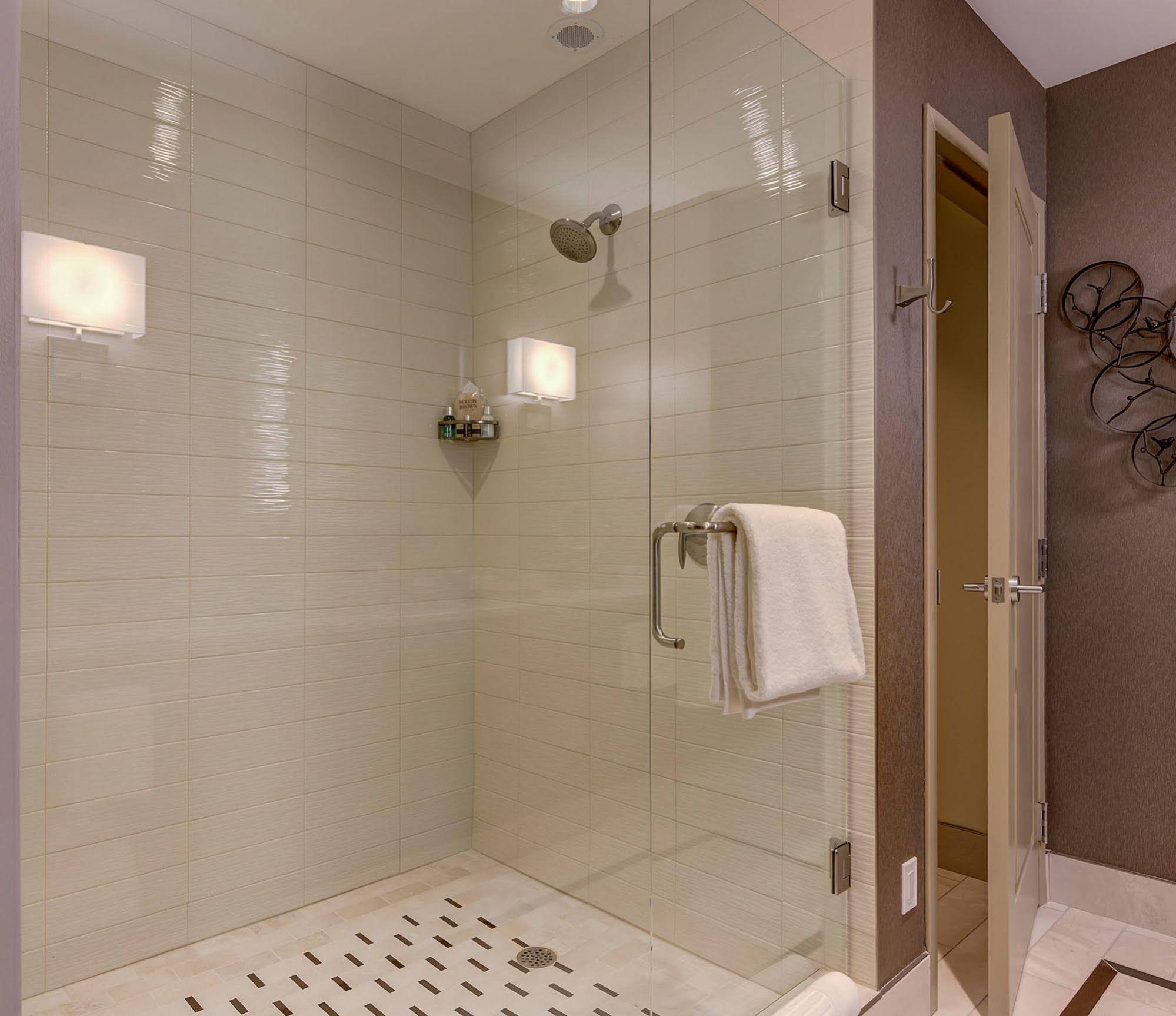 The Tennessean Personal Luxury Hotel