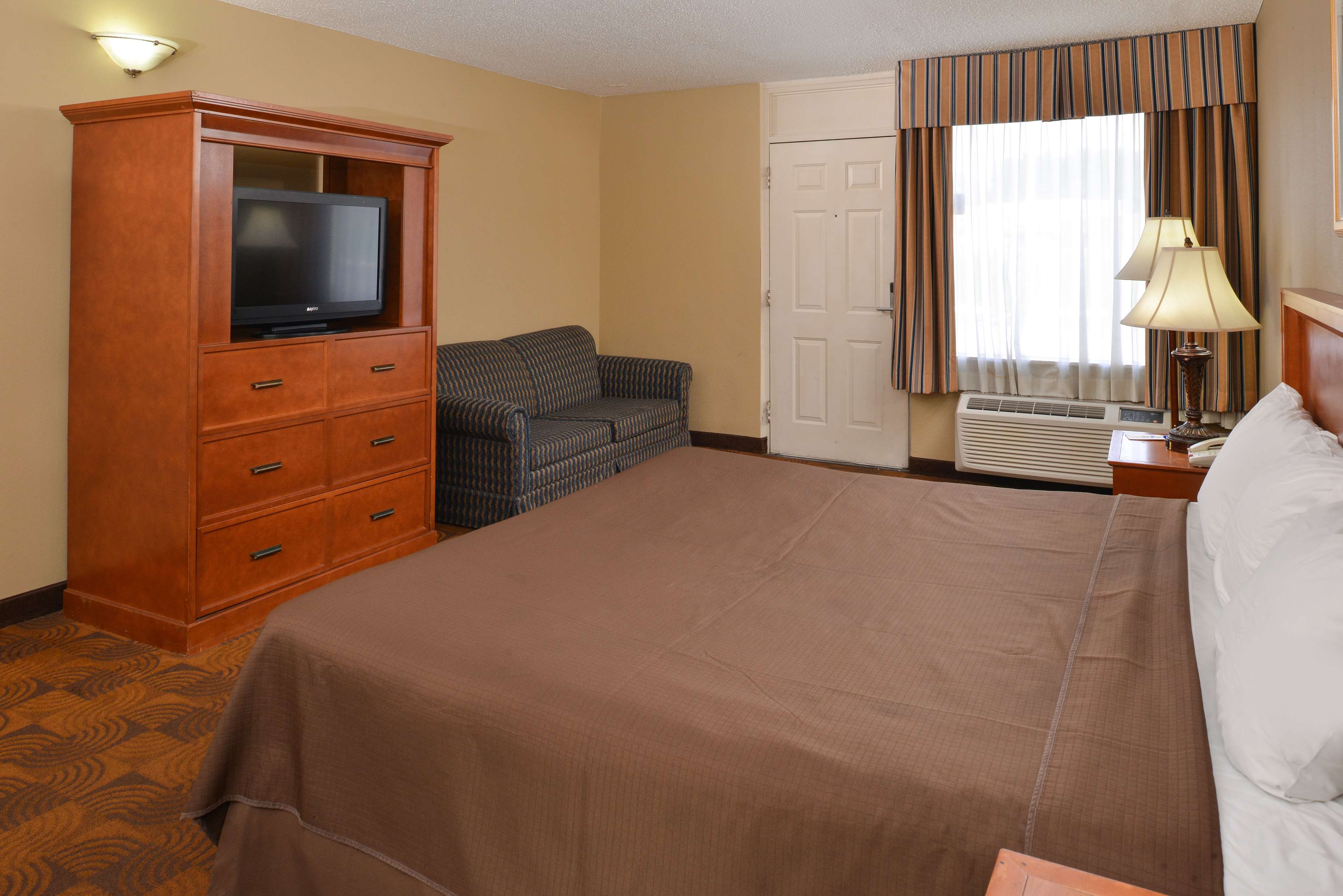Studio 6 Suites Memphis Tn