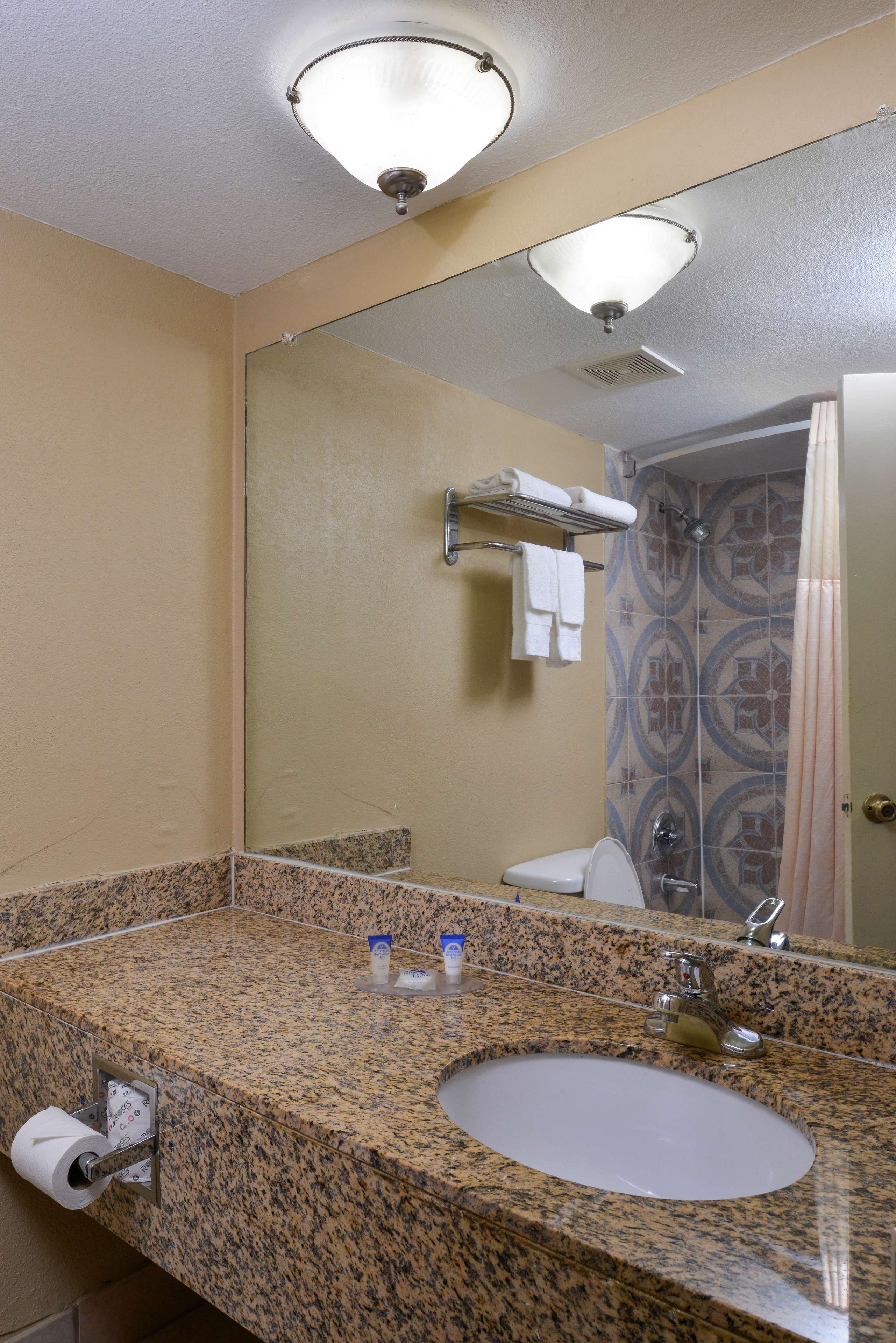 Studio 6 Suites Memphis Tn