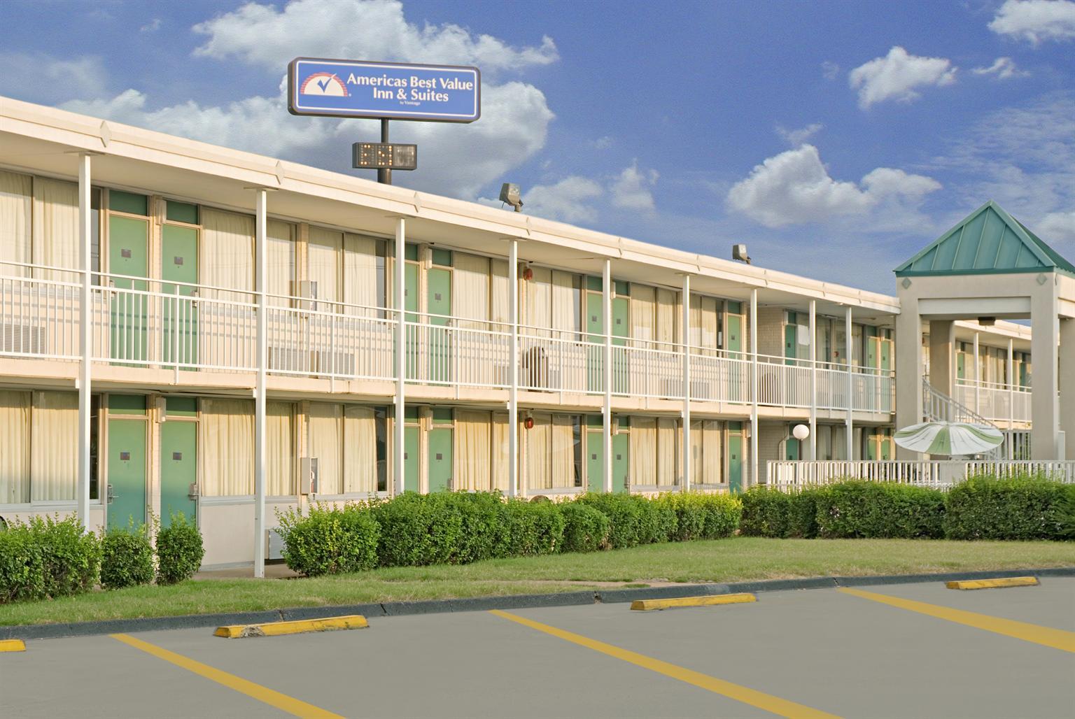 Americas Best Value Inn & Suites-Memphis/Graceland