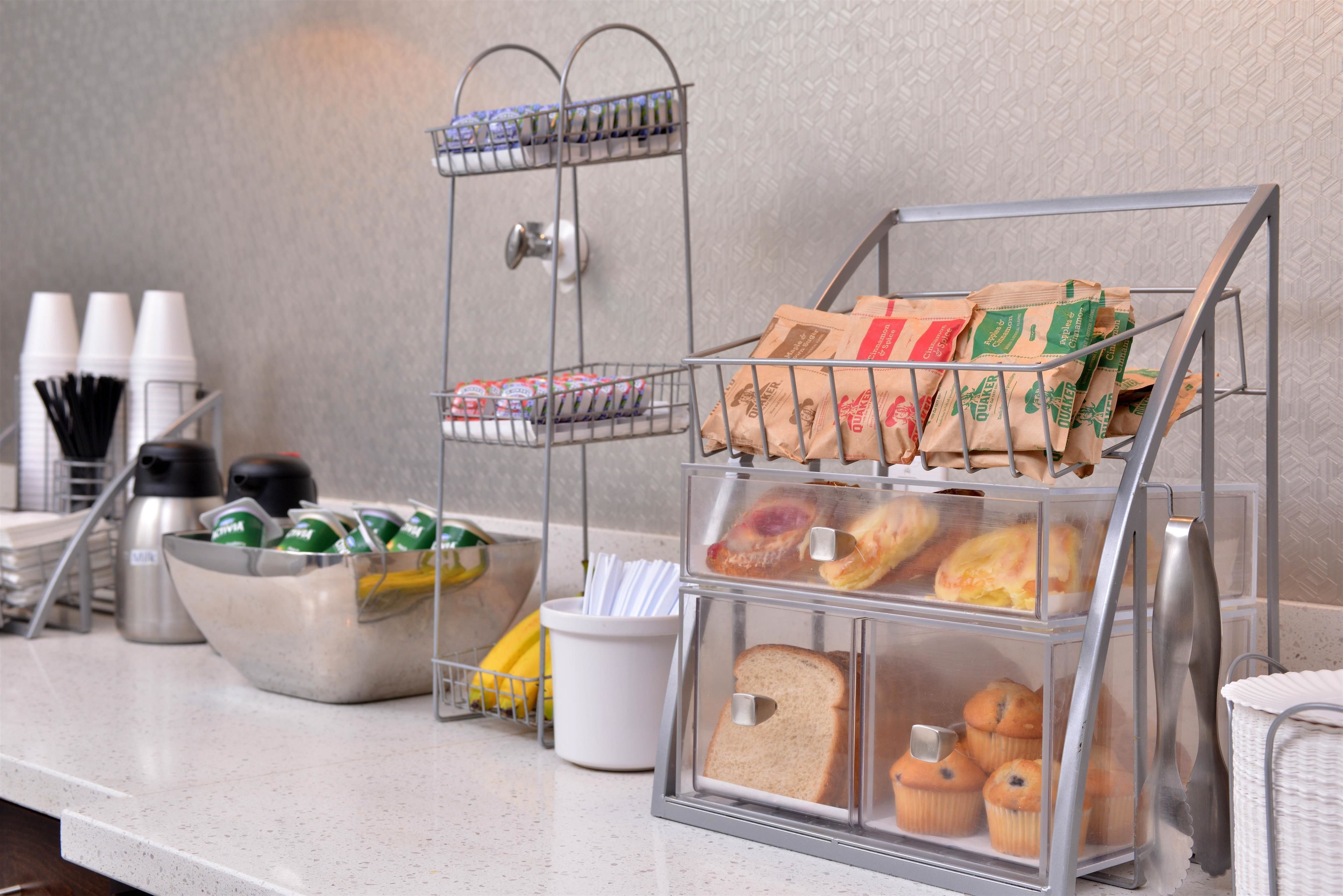 Americas Best Value Inn - Memphis / Airport