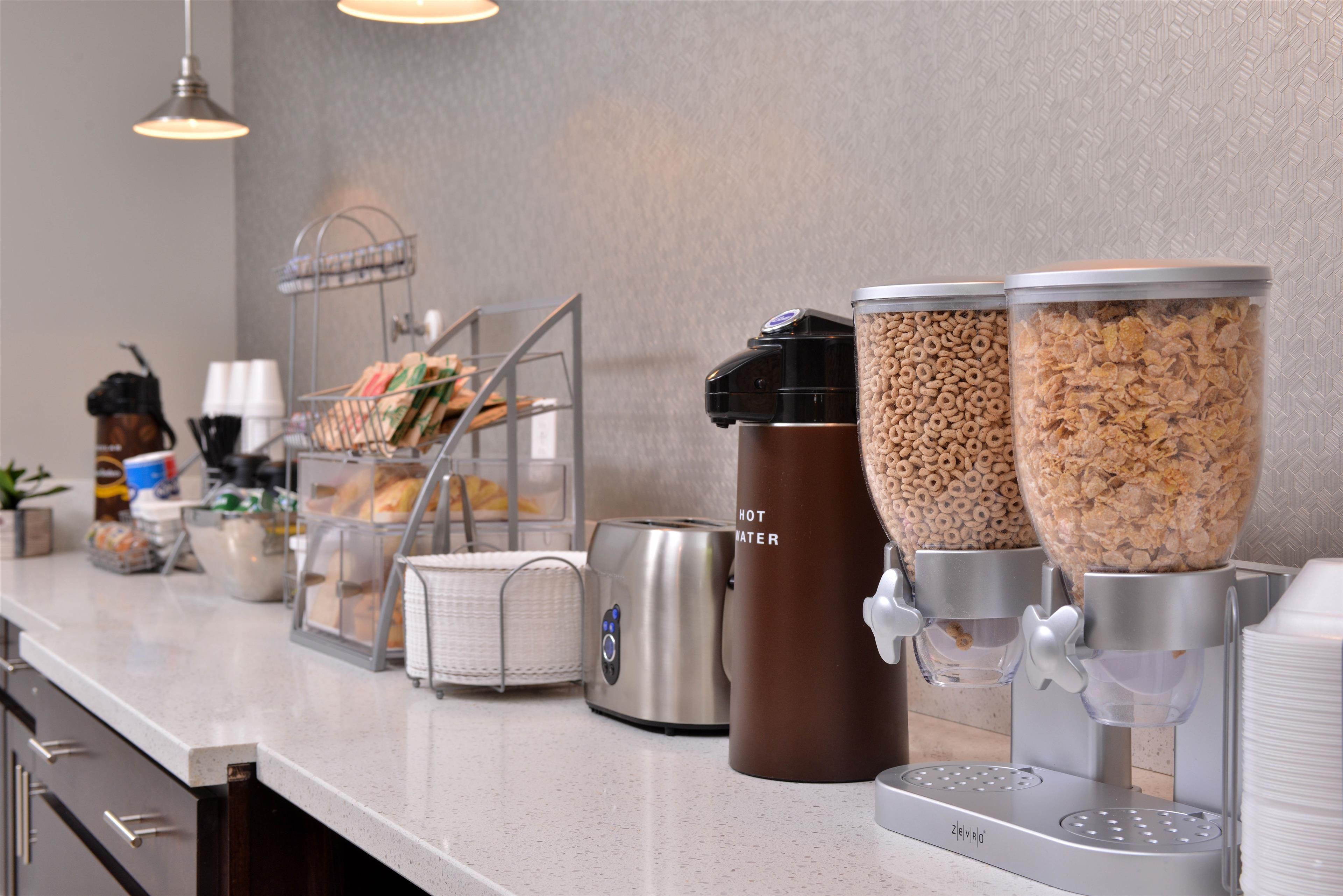 Americas Best Value Inn - Memphis / Airport