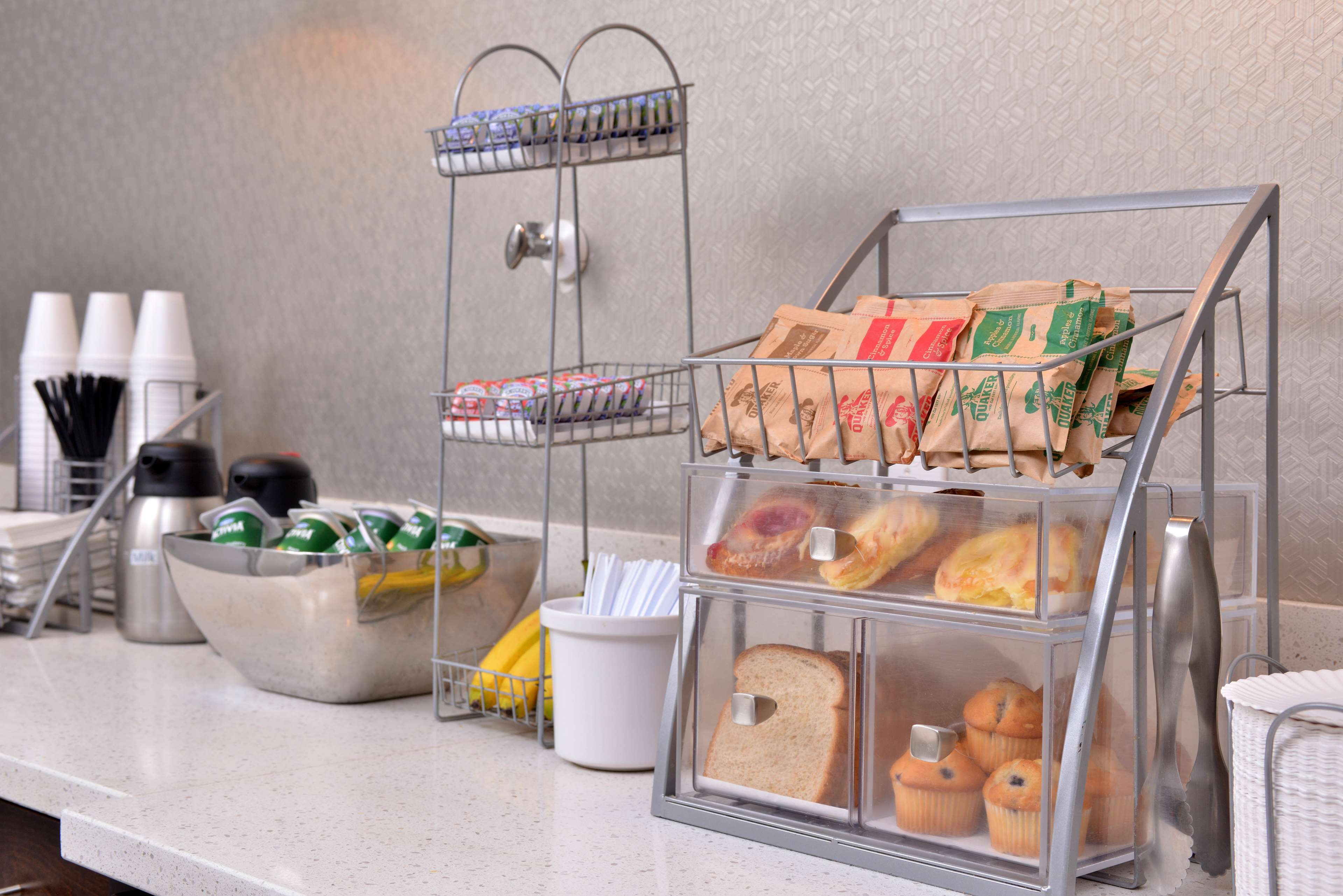 Americas Best Value Inn - Memphis / Airport