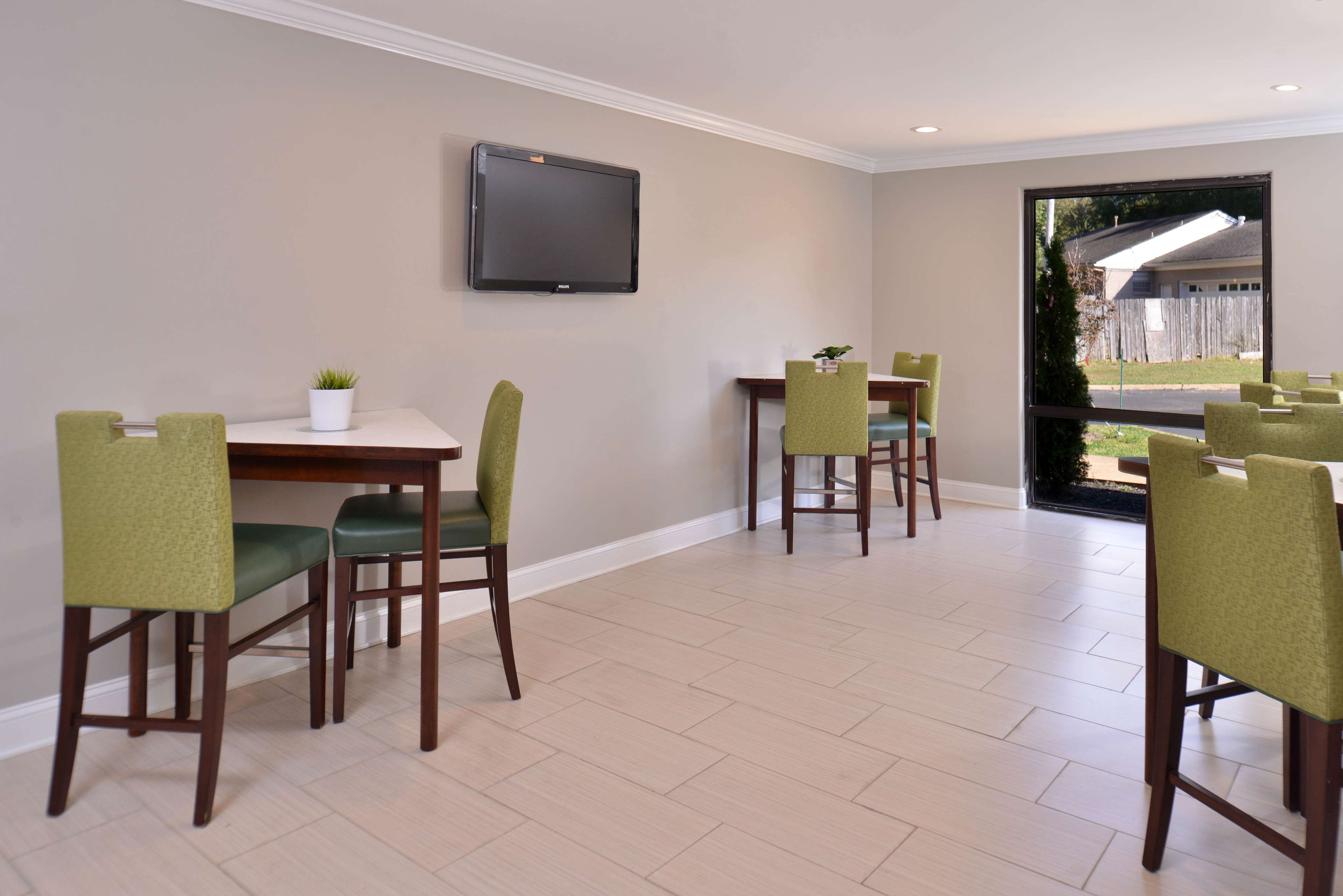 Americas Best Value Inn - Memphis / Airport