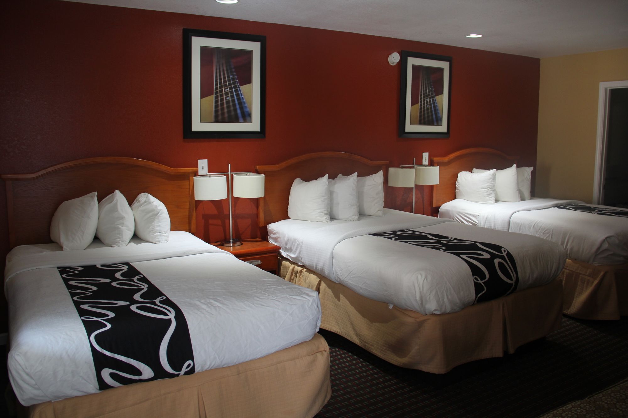 Vista Inn & Suites Memphis