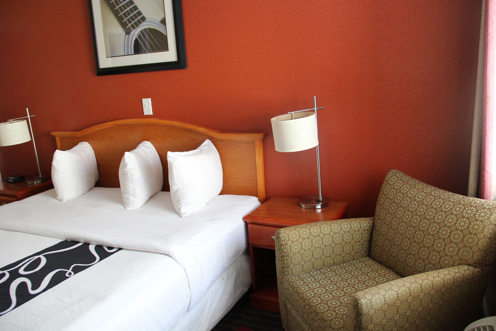 Vista Inn & Suites Memphis