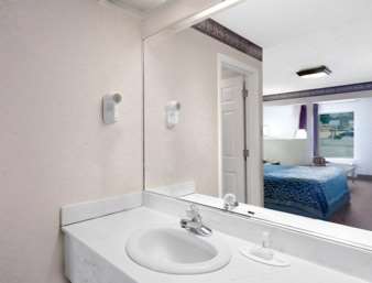 Days Inn by Wyndham Morristown