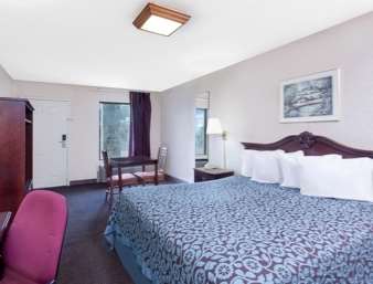 Days Inn by Wyndham Morristown