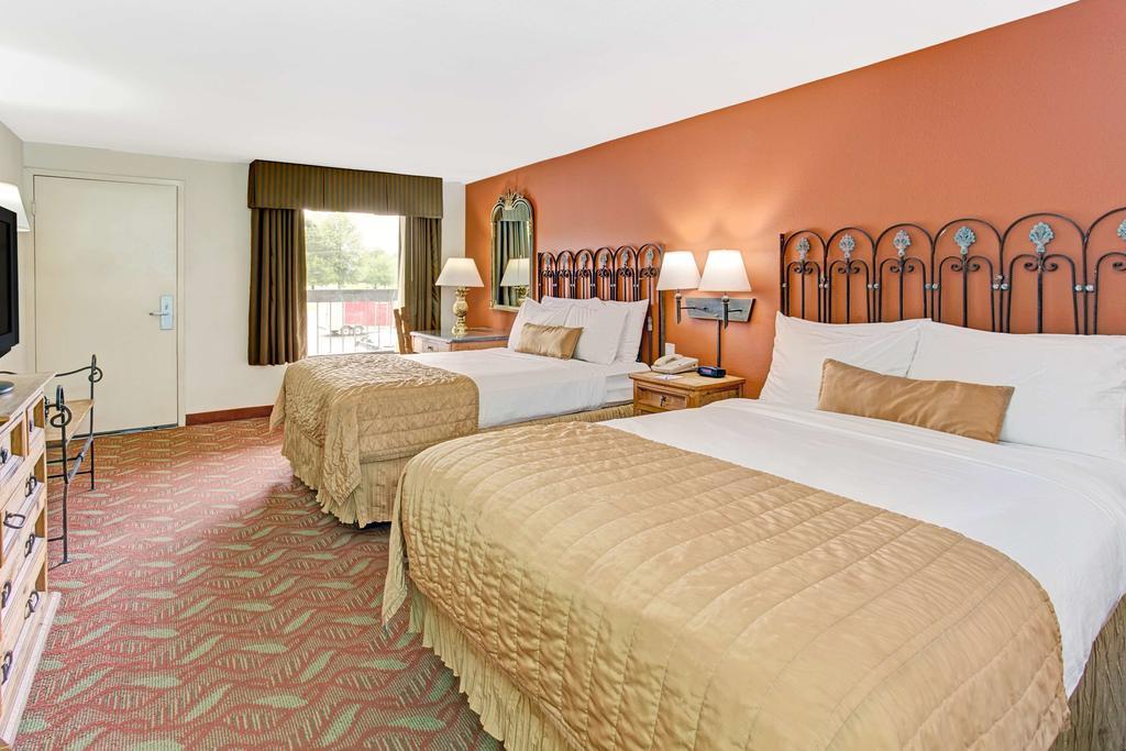 Baymont by Wyndham Murfreesboro