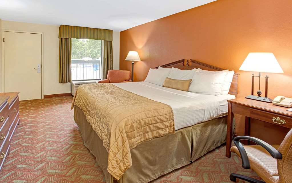 Baymont by Wyndham Murfreesboro