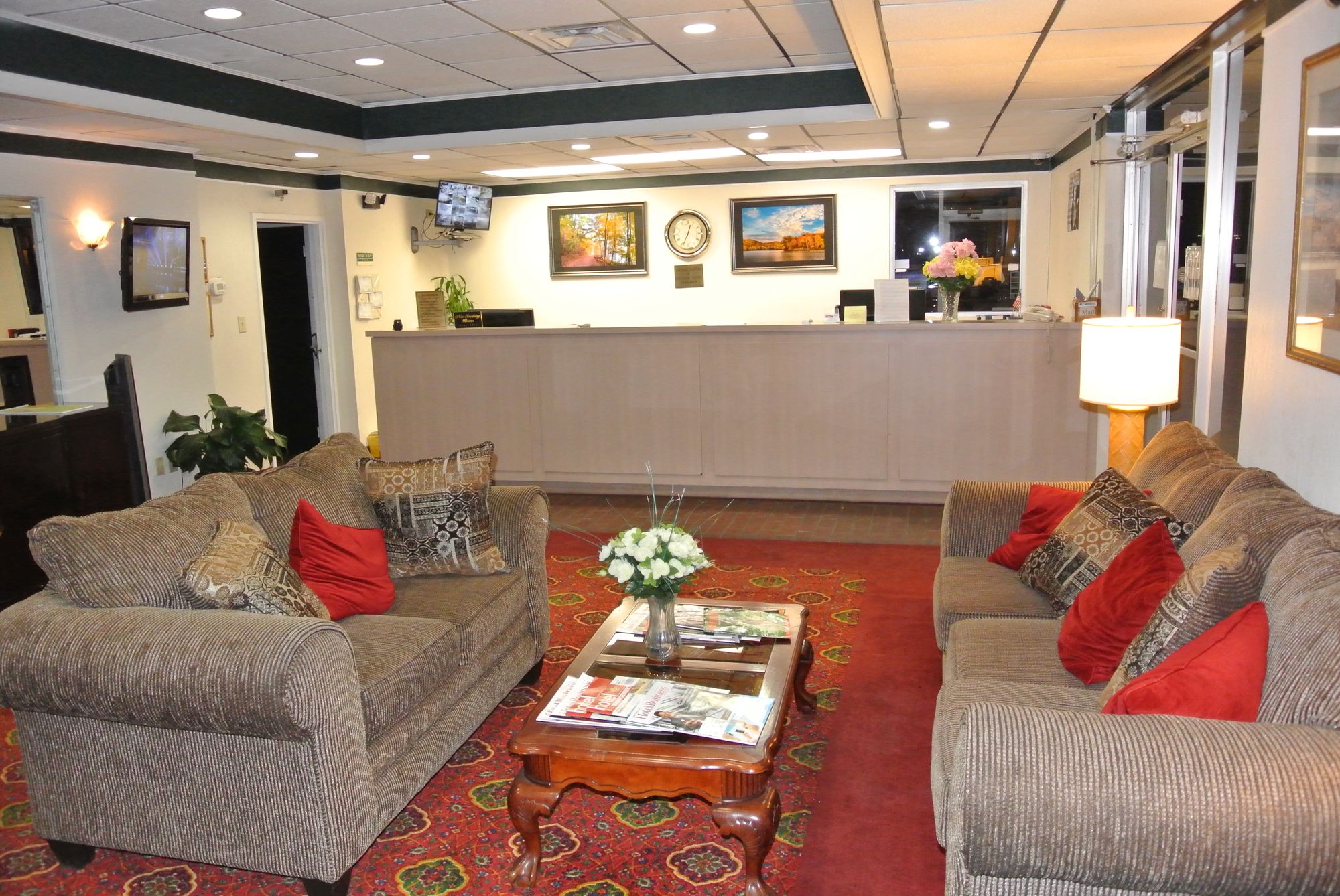 Select Inn Murfreesboro