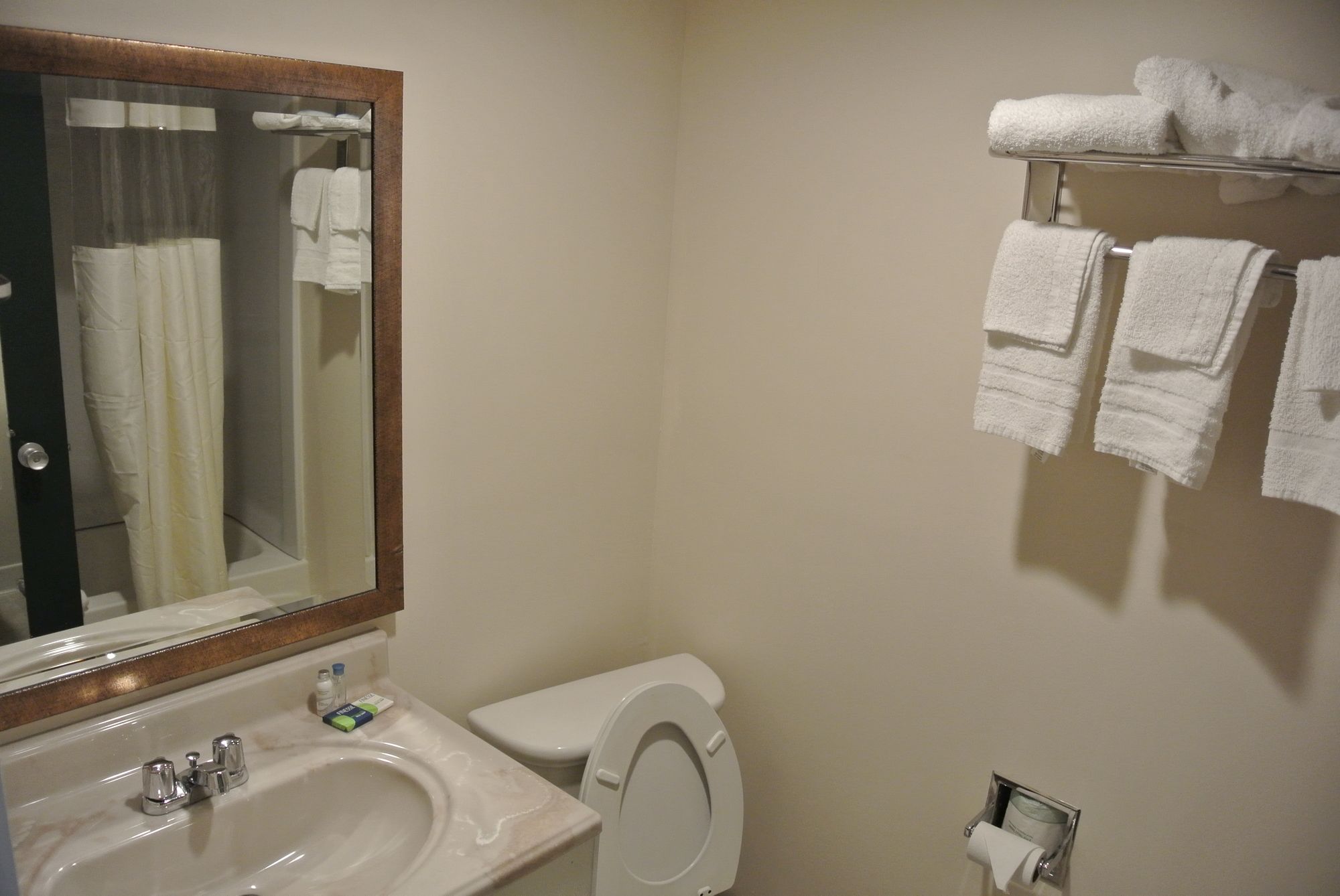 Select Inn Murfreesboro