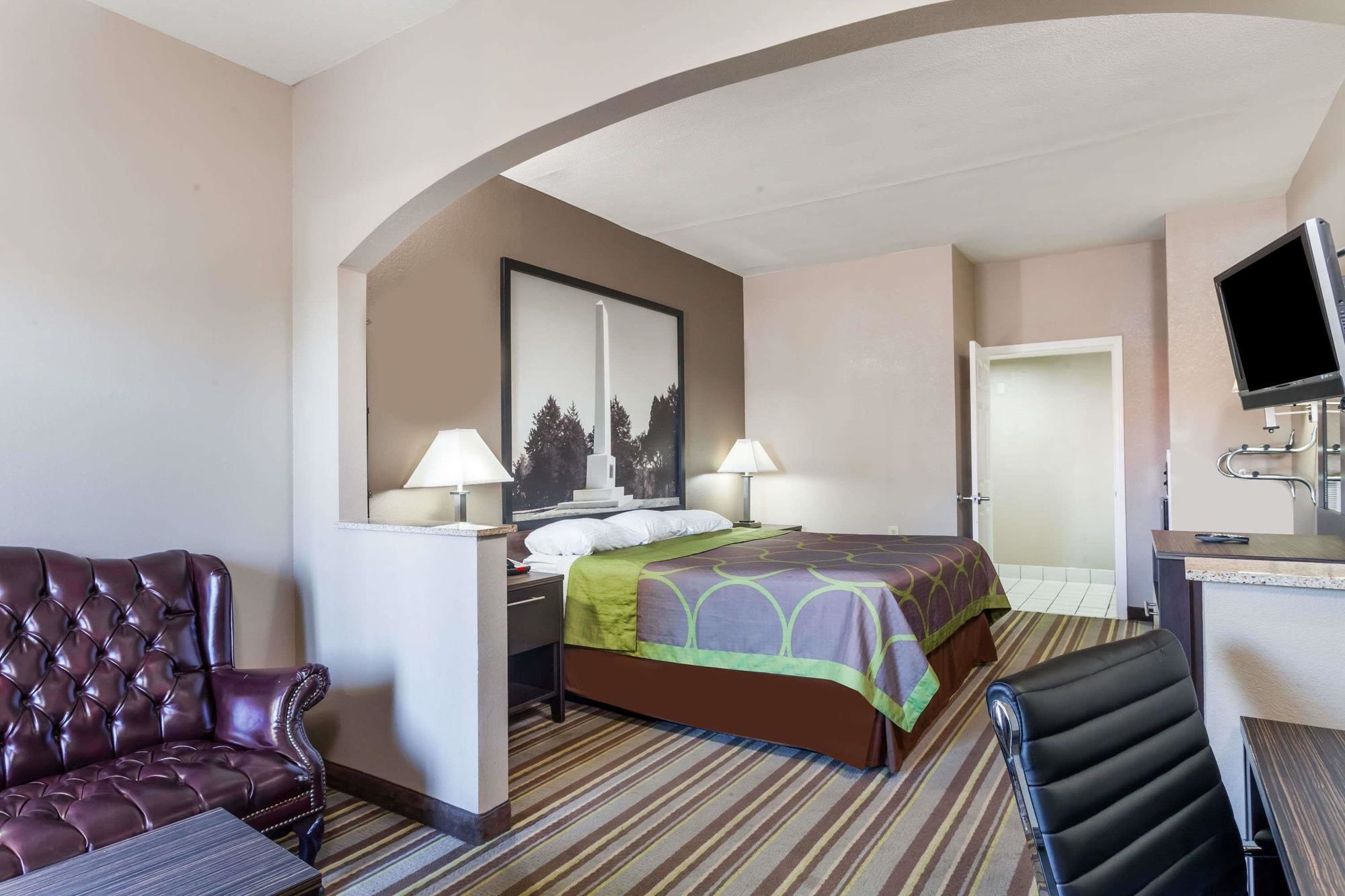 Super 8 by Wyndham Murfreesboro