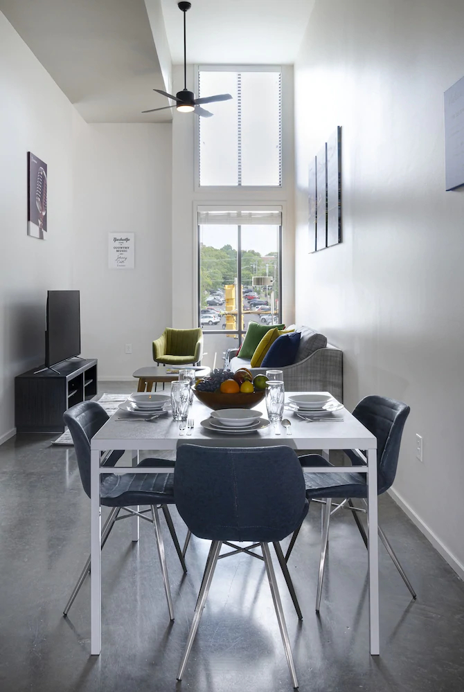 Acklen Luxury Condos by Hosteeva