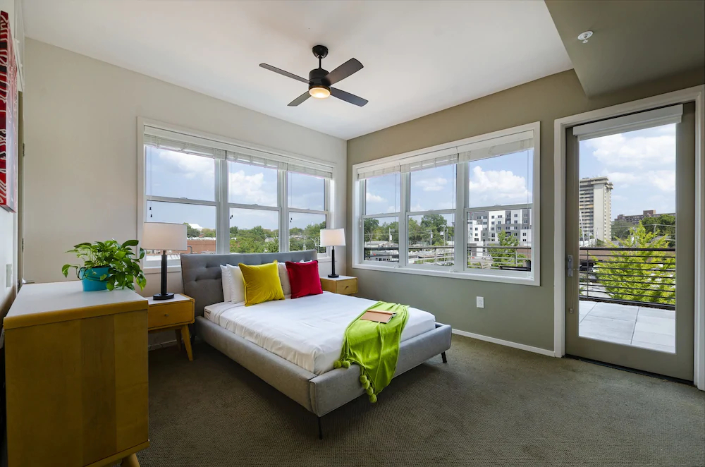 Acklen Luxury Condos by Hosteeva