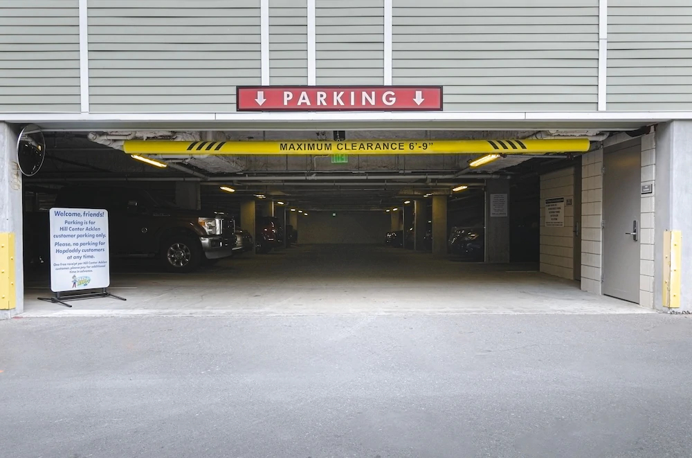 Acklen Luxury Condos by Hosteeva